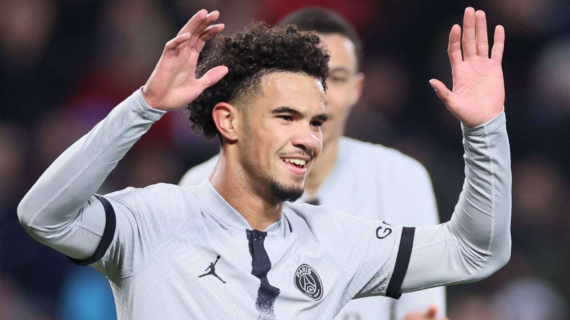 Warren Zaïre-Emery: Cầu thủ trẻ tài năng của PSG có gì đặc biệt?